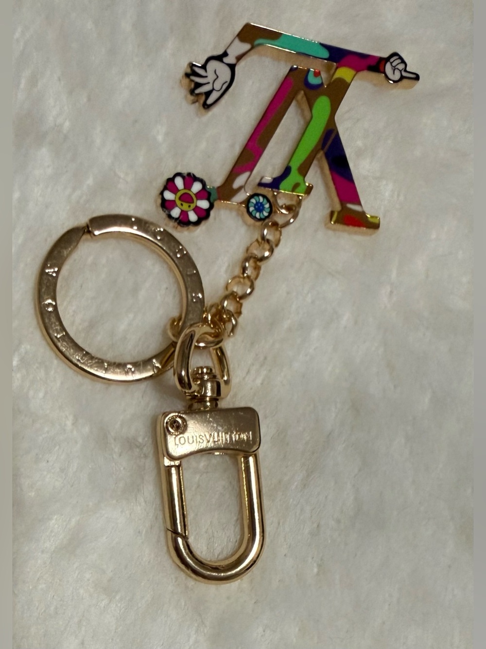 Luxurious Style Keychain in Goldtone